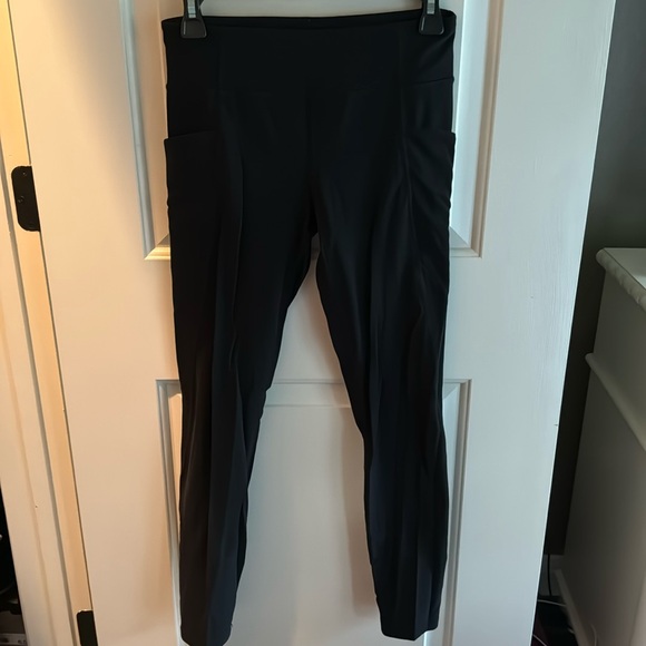 Athleta Girl Black Leggings w/ Pockets (ankle/full length)/Size: Girls XXL/16. - Picture 1 of 2
